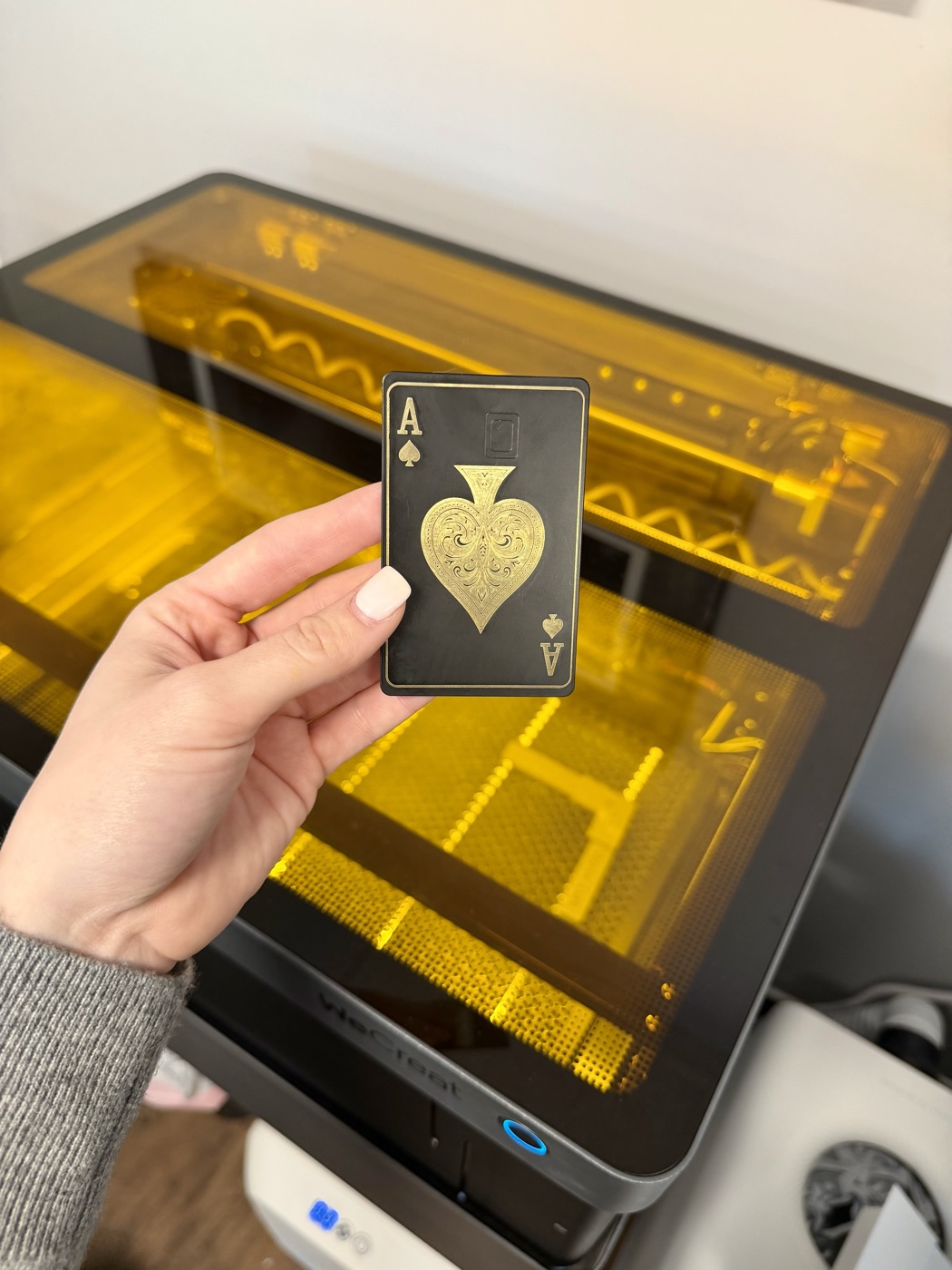 Laser-engraved drinkware — Aces and 8s